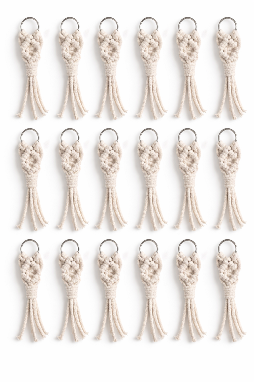 Pack de 20 llaveros de Macramé, ideales para recuerditos